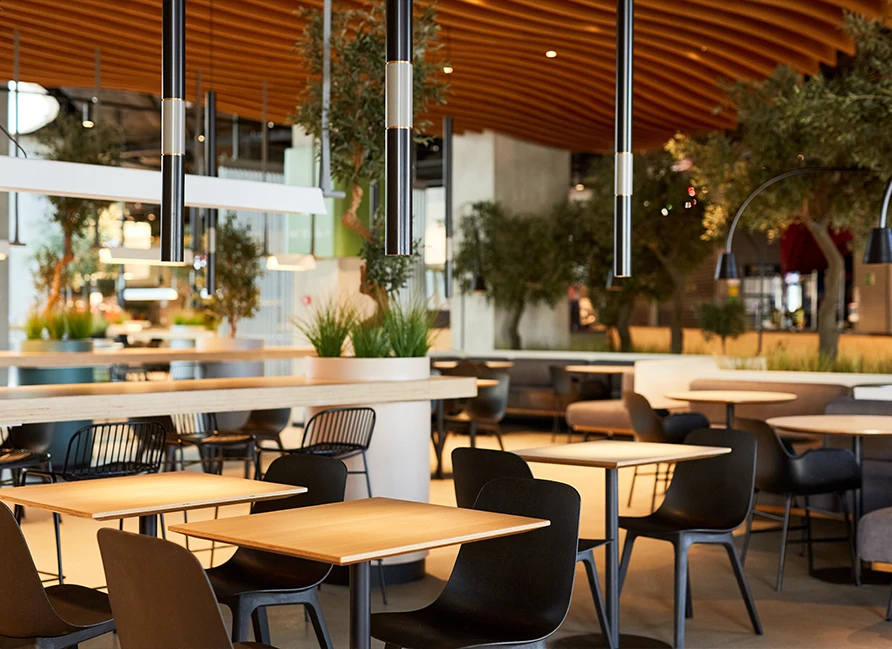 600+ Seats in Multi-Cuisine Food Court